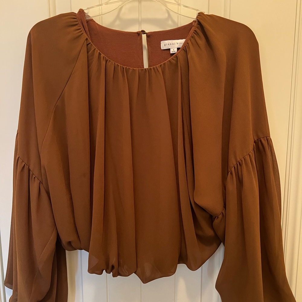 Gianni Bini Brown Crop Top Blouse. Size S